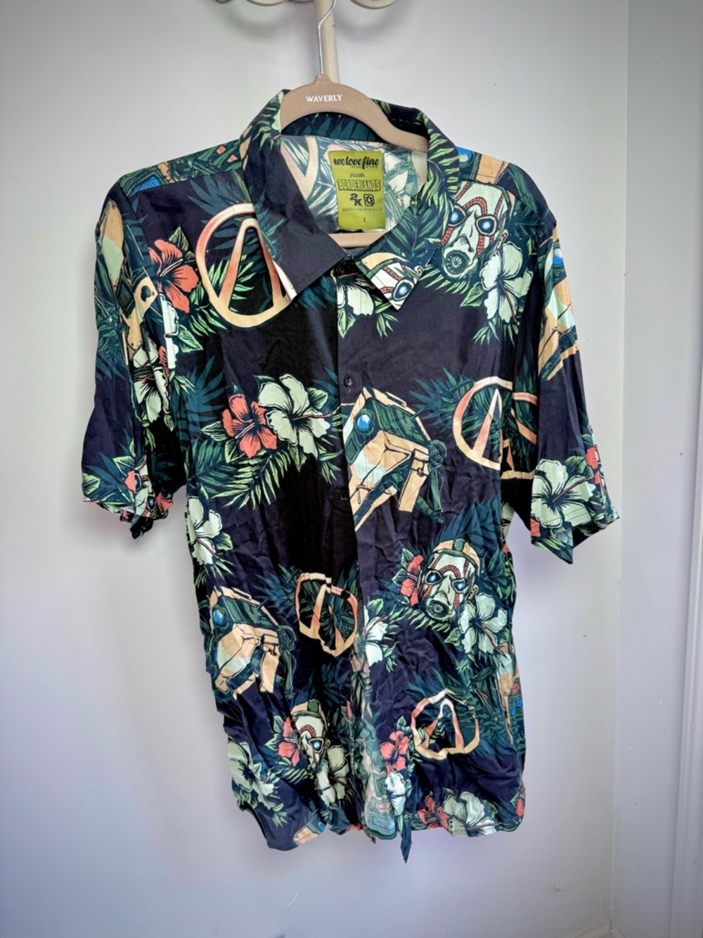 Men's Black Borderlands Tropical Print Short-Sleeve Shirt
